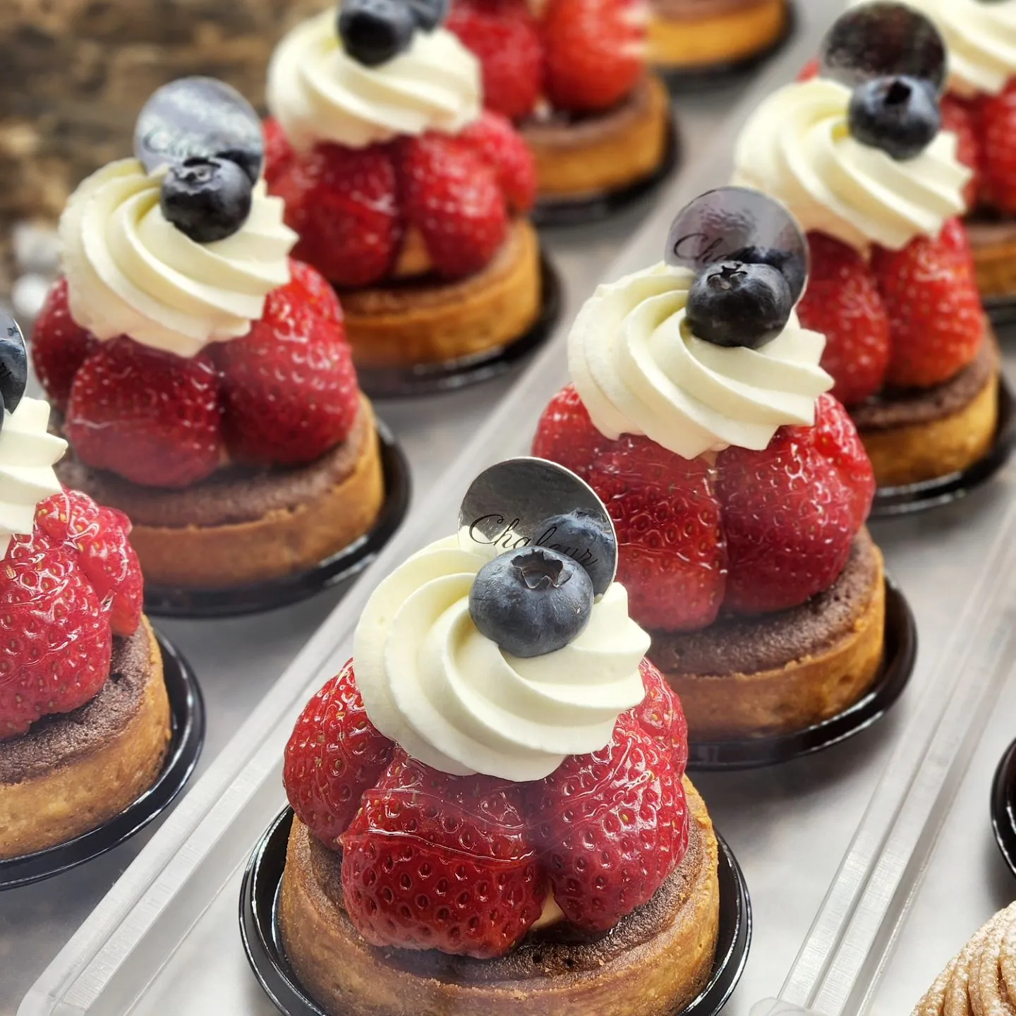 こんばんは🌛 国産の苺が出始めました🍓